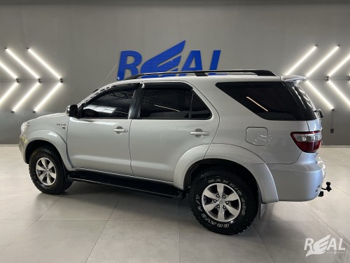 Foto do veículo Toyota Hilux CD SRV D4-D 4x4 3.0 TDI Diesel Aut 2007/2006 ID: 88565