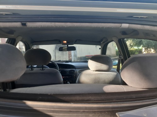 Foto do veículo Renault Megane Hatch RN 1.6 2003/2003 ID: 88642