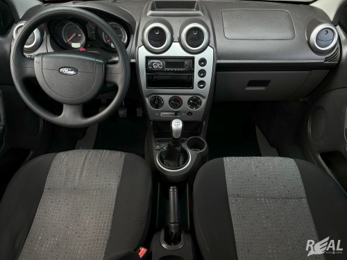 Foto do veículo Ford Fiesta Sed. 1.6 8V Flex 4p 2013/2012 ID: 88661