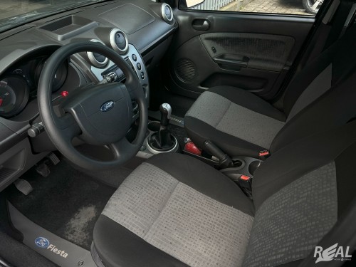 Foto do veículo Ford Fiesta Sed. 1.6 8V Flex 4p 2013/2012 ID: 88661