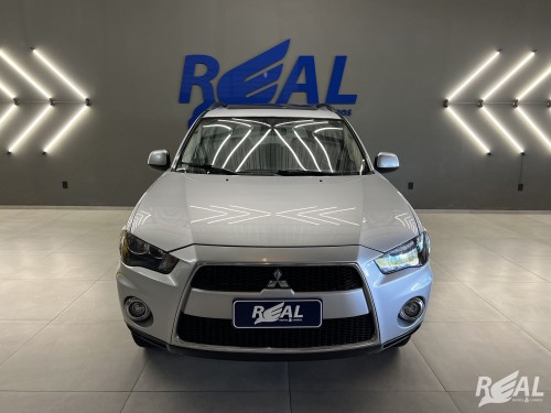 Foto do veículo Mitsubishi OUTLANDER 2.0 16V 160cv Aut. 2013/2012 ID: 88674