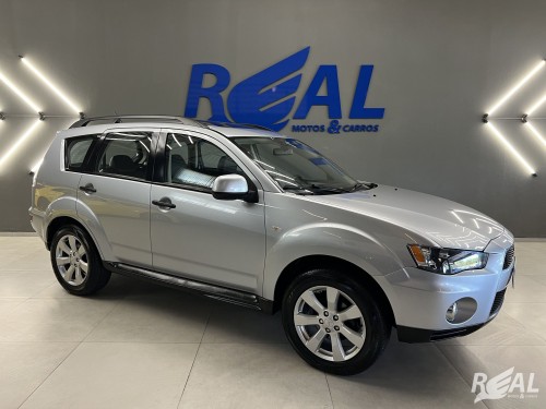 Foto do veículo Mitsubishi OUTLANDER 2.0 16V 160cv Aut. 2013/2012 ID: 88674