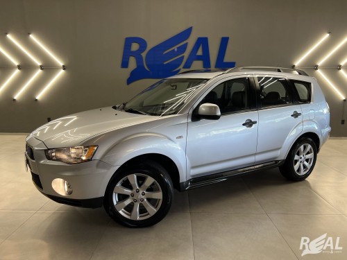 Foto do veículo Mitsubishi OUTLANDER 2.0 16V 160cv Aut. 2013/2012 ID: 88674
