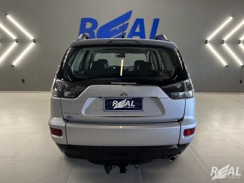 Foto do veículo Mitsubishi OUTLANDER 2.0 16V 160cv Aut. 2013/2012 ID: 88674
