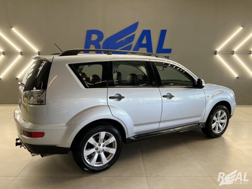 Foto do veículo Mitsubishi OUTLANDER 2.0 16V 160cv Aut. 2013/2012 ID: 88674