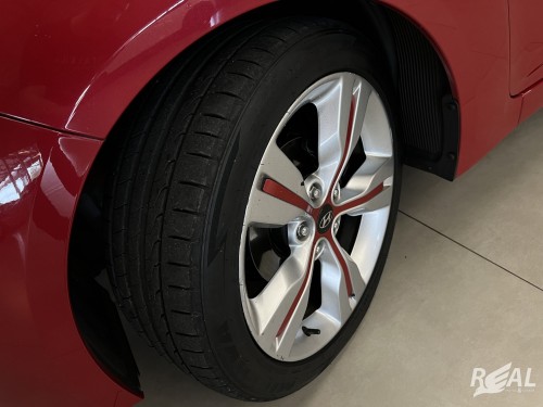 Foto do veículo Hyundai Veloster 1.6 16V  140cv Aut. 2013/2012 ID: 88697