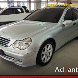 Mercedes-Benz C-180 CGI Classic 1.8 16V 156cv Aut. 2006/2006