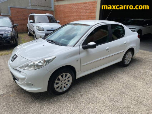 Peugeot 207 Sedan Passion XS 1.6 Flex 16V 4p Aut Peugeot 207 Sedan Passion XS 1.6 Flex 16V 4p Aut 2013/2013
