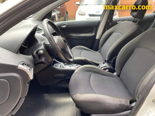 Foto do veículo Peugeot 207 Sedan Passion XS 1.6 Flex 16V 4p Aut 2013/2013 ID: 89349