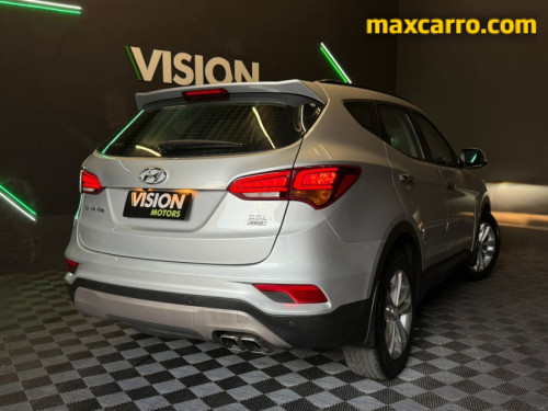 Foto do veículo Hyundai Santa Fe/GLS 3.3 V6 4X4 Tiptronic 2016/2015 ID: 89610