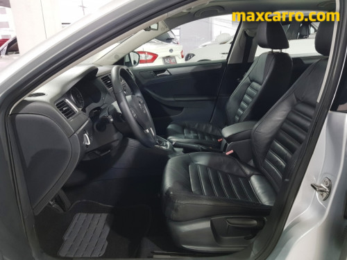 Foto do veículo VW - VolksWagen JETTA Highline 2.0 TSI 16V 4p Tiptronic 2013/2012 ID: 89625