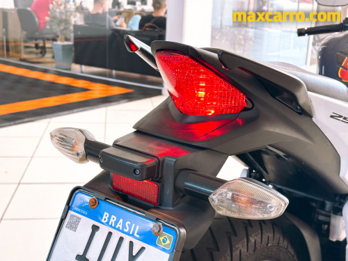 Foto do veículo HONDA CBR 250R 2012/2012 ID: 89665