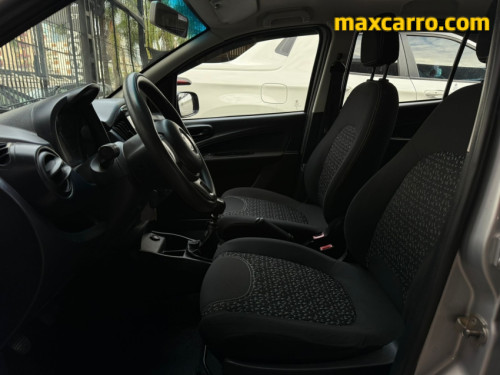 Foto do veículo Fiat UNO ATTRACTIVE 1.0 Fire Flex 8V 5p 2021/2021 ID: 89729