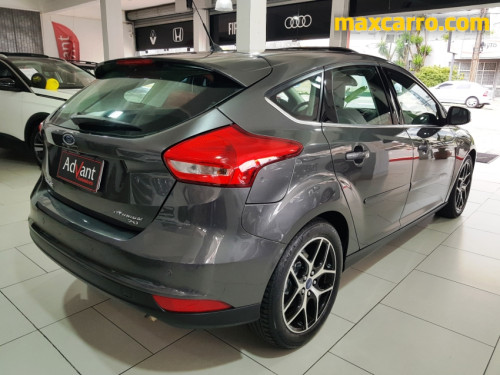 Foto do veículo Ford Focus TITA/TITA Plus 2.0  Flex 5p Aut. 2017/2016 ID: 89747