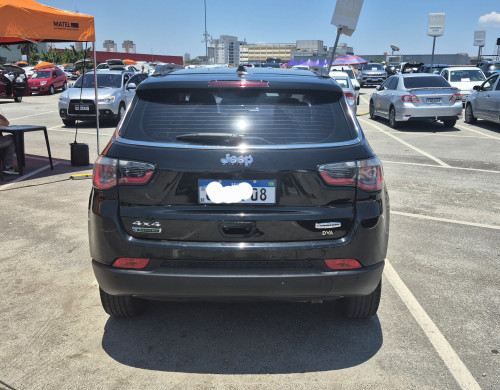 Foto do veículo Jeep COMPASS LONGITUDE 2.0 4x4 Dies. 16V Aut. 2018/2017 ID: 89774