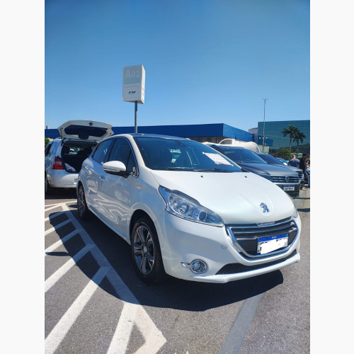 Foto do veículo PEUGEOT 208 Griffe 1.6 Flex 16V 5p Aut. 2015/2014 ID: 89777
