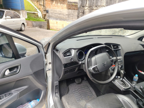 Foto do veículo CITROËN C4 LOUNGE Exclusive 1.6 Turbo Flex Aut. 2017/2016 ID: 89780