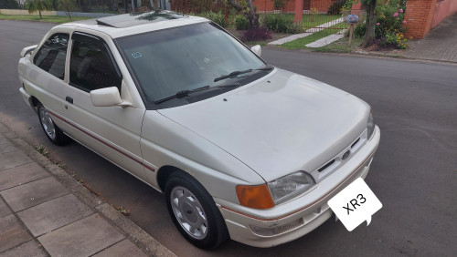 Foto do veículo FORD Escort XR3 2.0i 1993/1992 ID: 89785
