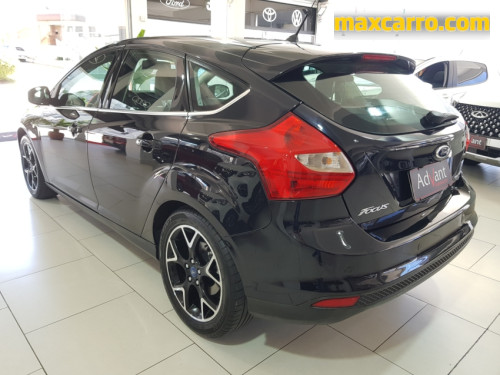 Foto do veículo FORD Focus TITA/TITA Plus 2.0  Flex 5p Aut. 2015/2015 ID: 89787