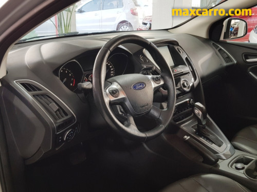 Foto do veículo Ford Focus TITA/TITA Plus 2.0  Flex 5p Aut. 2015/2015 ID: 89827