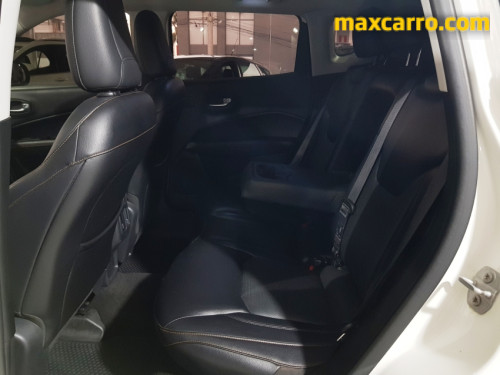 Foto do veículo Jeep COMPASS LONGITUDE 2.0 4x2 Flex 16V Aut. 2018/2018 ID: 89859