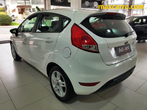 Foto do veículo Ford Fiesta SEL 1.6 16V Flex  Aut. 5p 2018/2018 ID: 89924