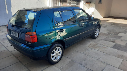Foto do veículo VW - VolksWagen Golf GL 1.8/ 2.0i 4p 1995/1995 ID: 89957