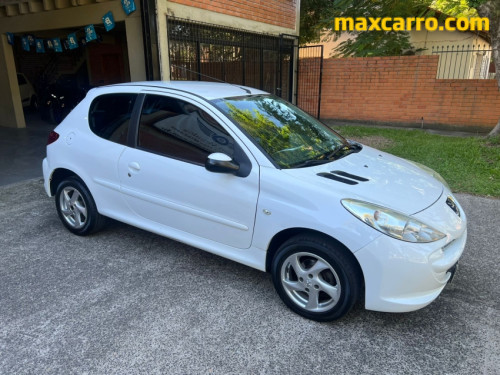 Foto do veículo Peugeot 207 XR 1.4 Flex 8V 3p 2013/2013 ID: 89981