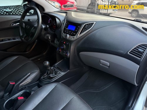 Foto do veículo Hyundai HB20S C.Plus/C.Style1.0 Flex 12V Mec. 4P 2014/2014 ID: 89996