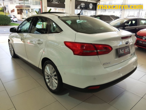 Foto do veículo Ford Focus Fastback TIT./T.PLUS 2.0 Flex Aut. 2016/2015 ID: 90047