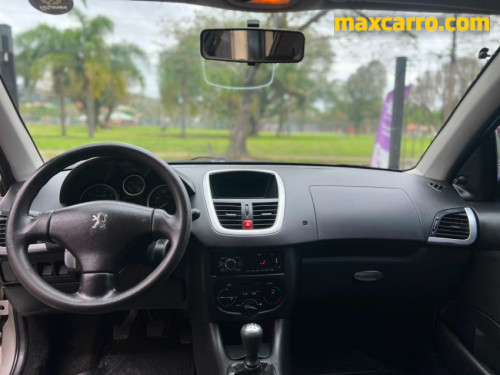 Foto do veículo Peugeot 207 XR 1.4 Flex 8V 5p 2011/2011 ID: 90068