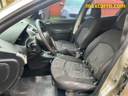 Foto do veículo Peugeot 207 XR 1.4 Flex 8V 5p 2011/2011 ID: 90068