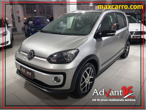 Foto do veículo VW - VolksWagen up! cross 1.0 TSI Total Flex 12V 5p 2017/2016 ID: 90101