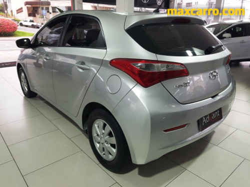 Foto do veículo Hyundai HB20 C./C.Plus/C.Style 1.6 Flex 16V Mec. 2015/2015 ID: 90106