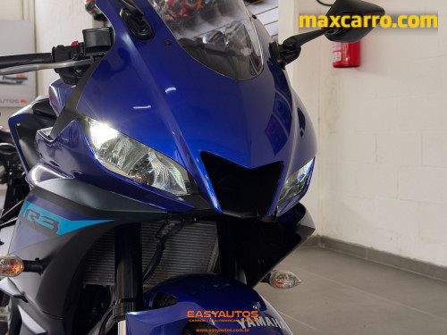 Foto do veículo YAMAHA YZF R-3 321/ABS 2025/2024 ID: 90139