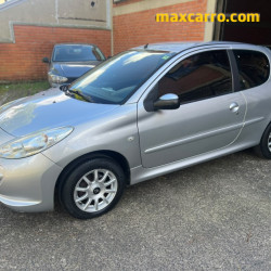 Peugeot 207 XR 1.4 Flex 8V 3p