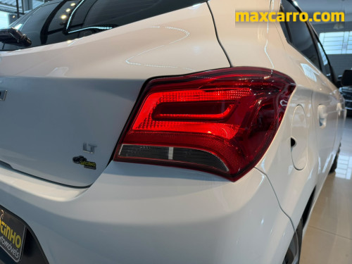 Foto do veículo GM - Chevrolet ONIX HATCH LT 1.0 8V FlexPower 5p Mec. 2019/2018 ID: 90186