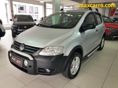 VW - VolksWagen CROSSFOX 1.6 Mi Total Flex 8V 5p